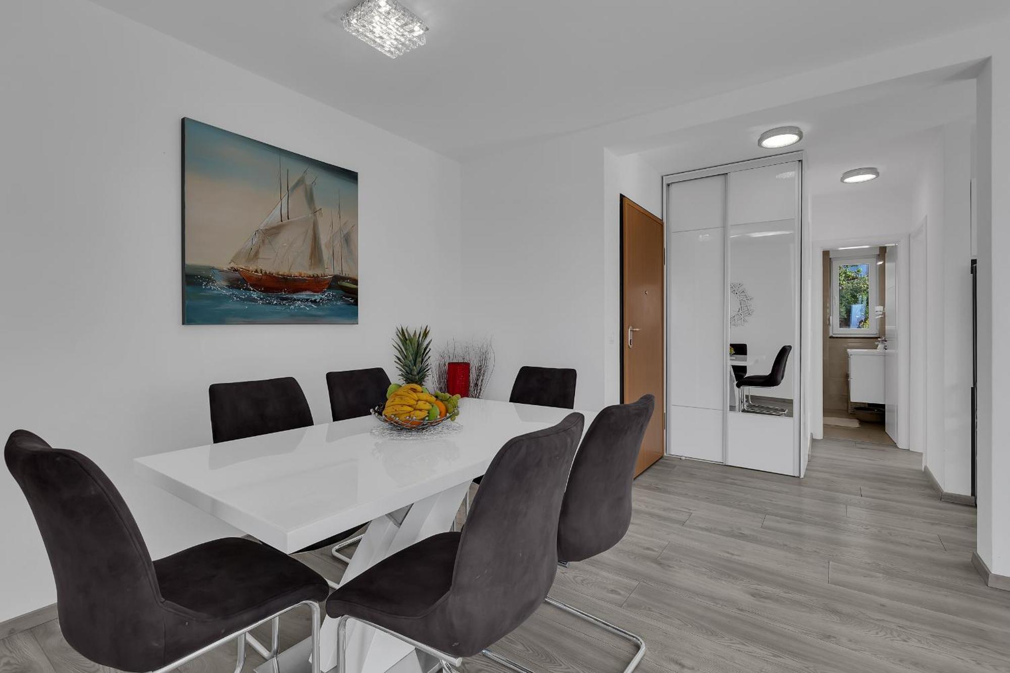 Sea View Apartments Dammi With Free Parking Makarska Exterior photo